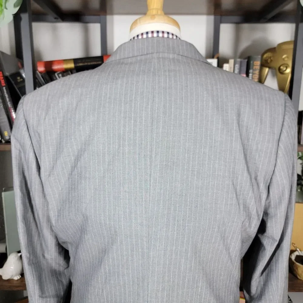 Express Men's Sport Coat Blazer Two Button Gray Striped Polyester Blend Size 42L